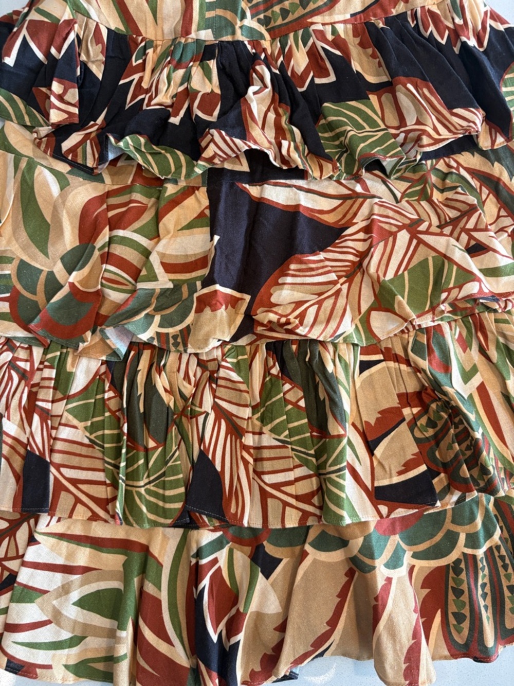 Zara Tropical Leaf Tiered Maxi Skirt in Green, Black, Cream - Picture 6 of 7
